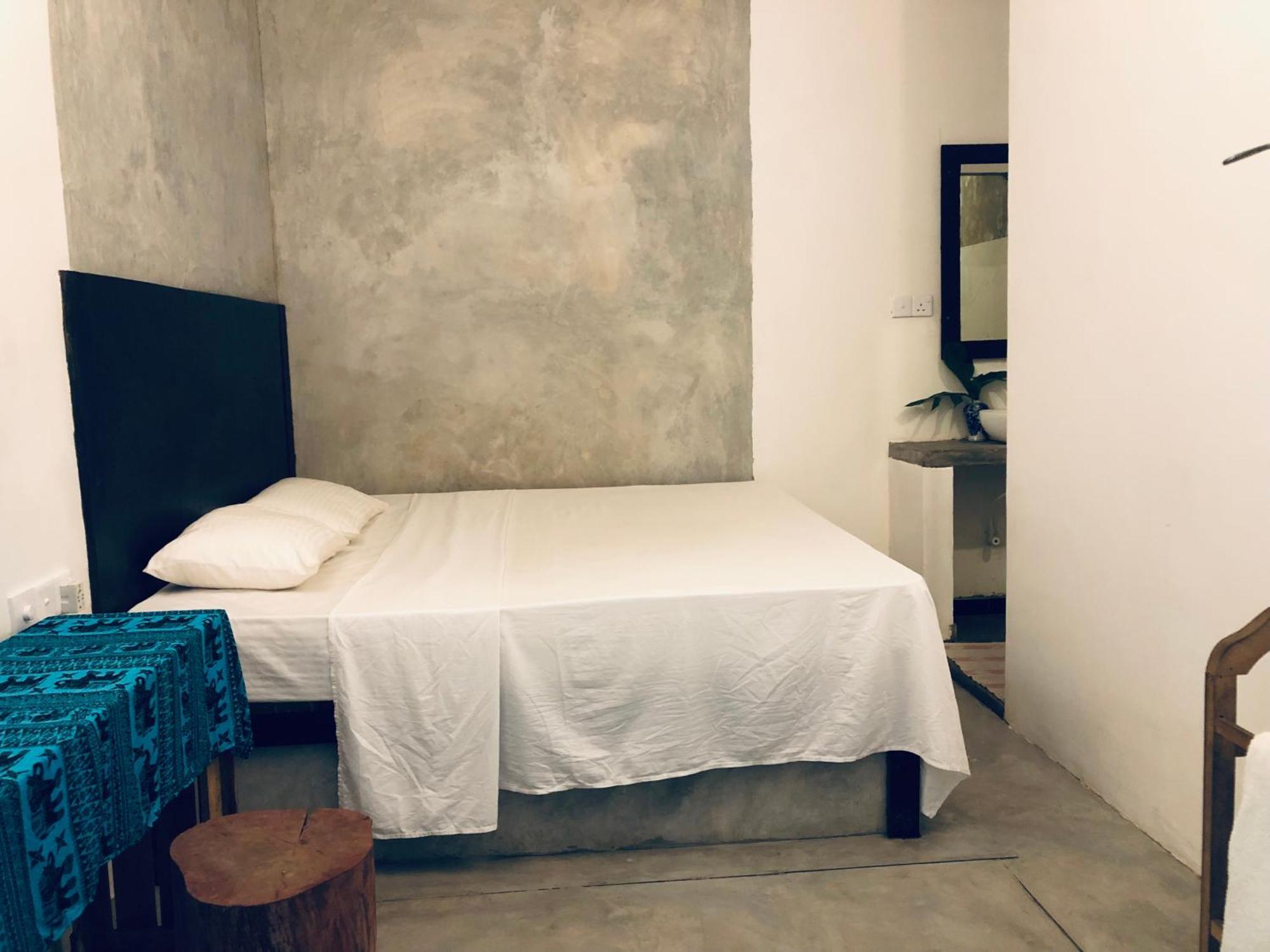 Haus 35 Bed & Breakfast Weligama Ngoại thất bức ảnh