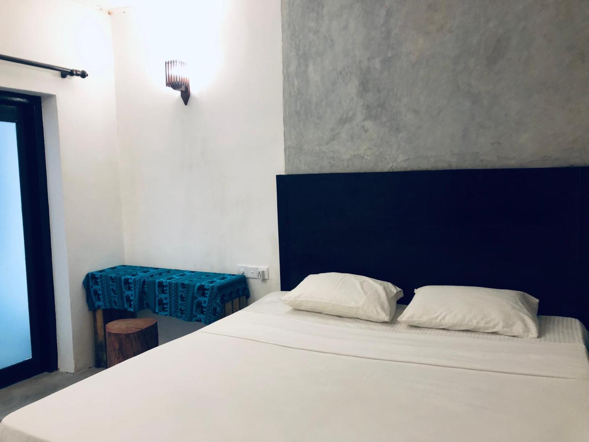 Haus 35 Bed & Breakfast Weligama Ngoại thất bức ảnh