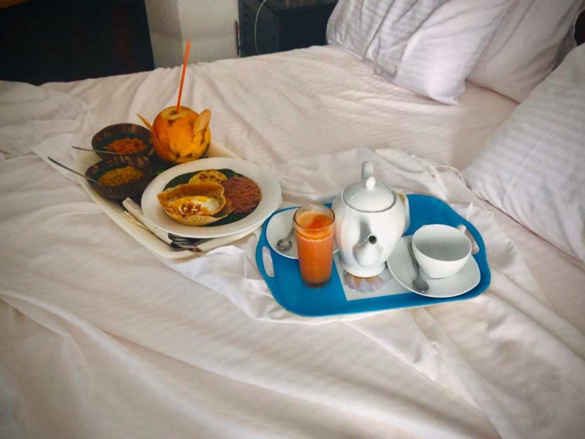 Haus 35 Bed & Breakfast Weligama Ngoại thất bức ảnh